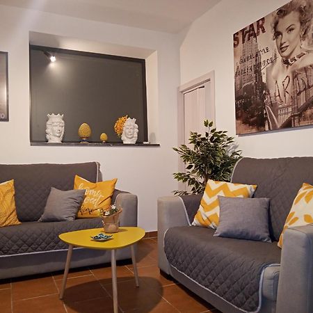 Zisa Home Ai Cantieri Culturali-Facile Posteggio In Strada No Ticket Palerme Extérieur photo