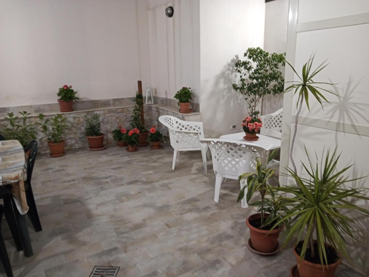 Zisa Home Ai Cantieri Culturali-Facile Posteggio In Strada No Ticket Palerme Extérieur photo